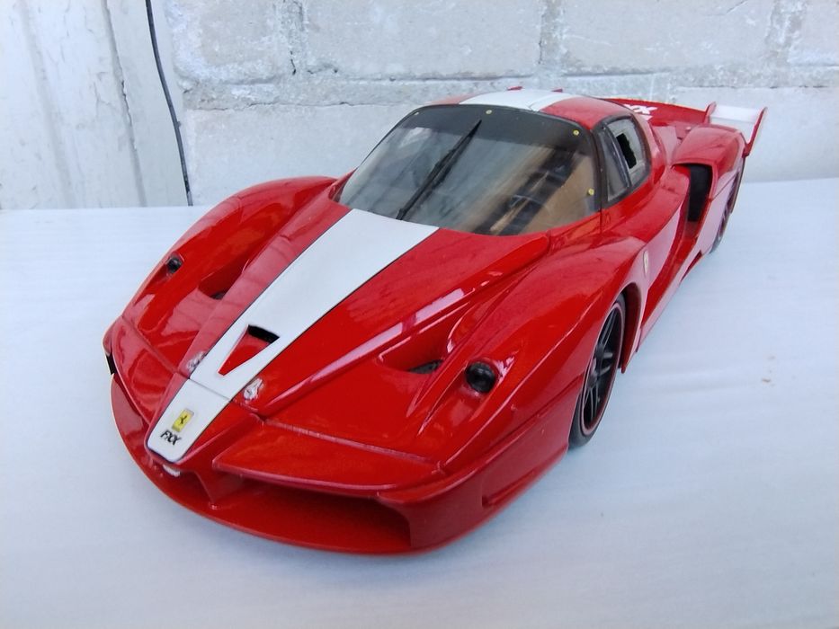 Модель 1:18 Ferari Hot Wheels