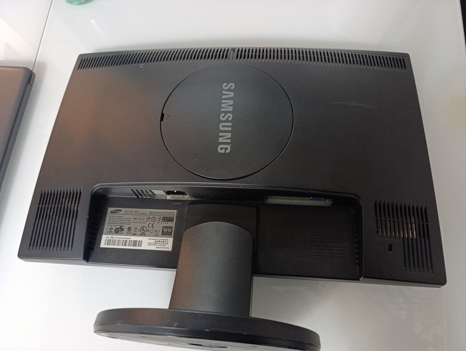 Monitor Samsung 22" Sync Master 2243SN