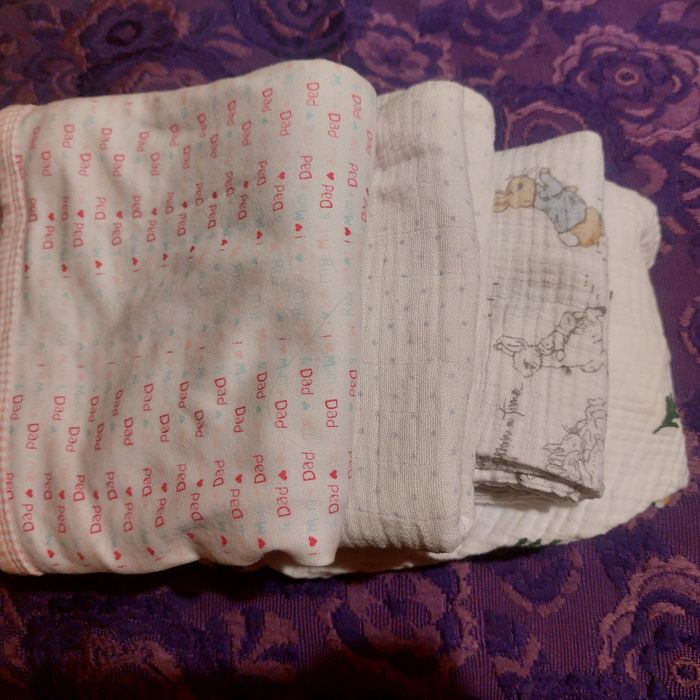 Одяг для немовлят 0-6 місяців пеленки бодіки повзунки  спальні мішки