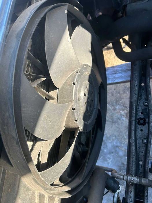 Wentylator chłodnicy obudowa  Mercedes-Benz CLK W209 220cdi