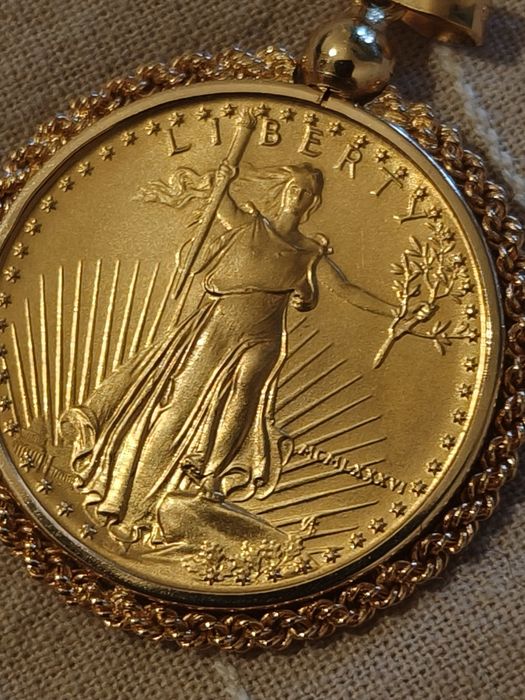 Moeda 10 dólares ouro