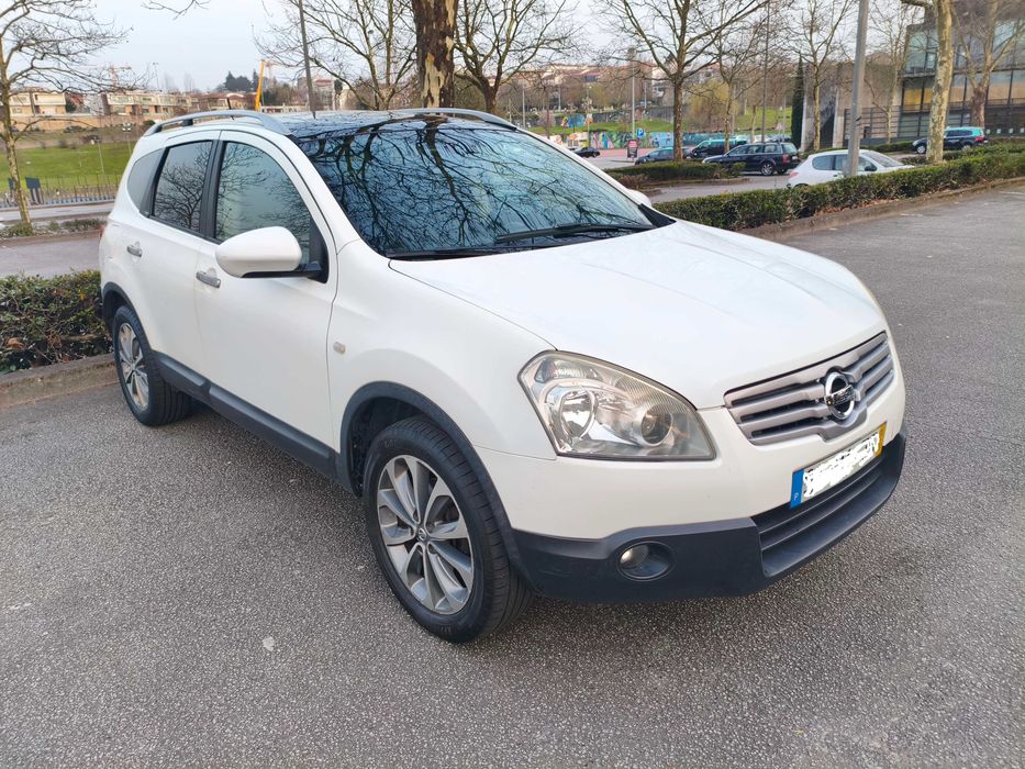 Nissan Qashqai +2 1.5 dCi Tekna Premium jante 18 com gancho reboque