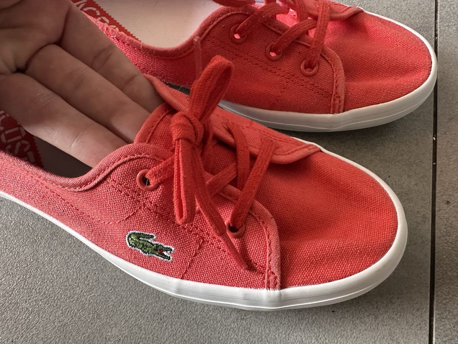 Lacoste trampki wsuwane rozmiar 40,5