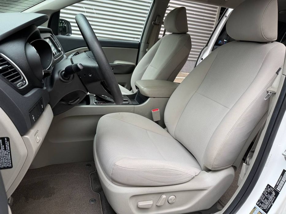 Kia Sedona 2020 VIN KNDMB5C1XM6663124 фото оголошення 6 з 24