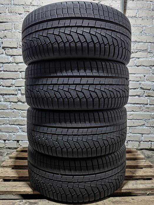 Зимові 245/40r19 Hankook | 7mm | 2022 | Hungary | Преміум шини | Ідеал