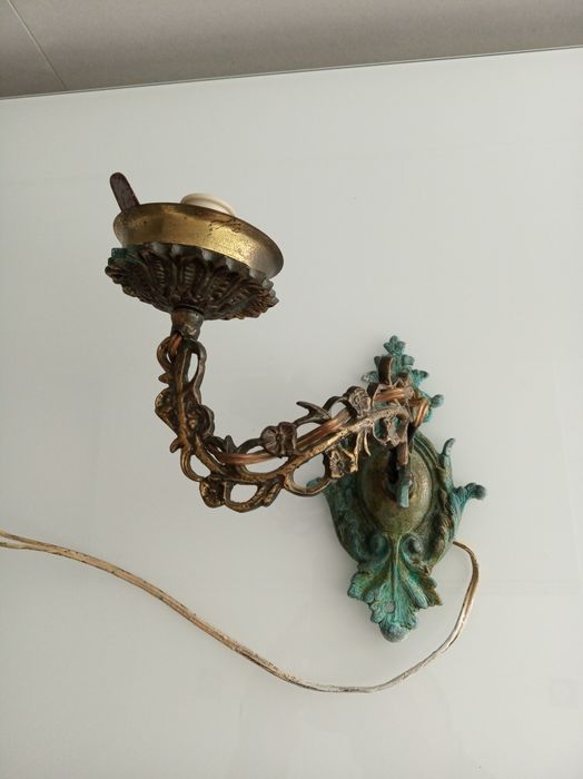 Candeeiros de petróleo antigos e outros