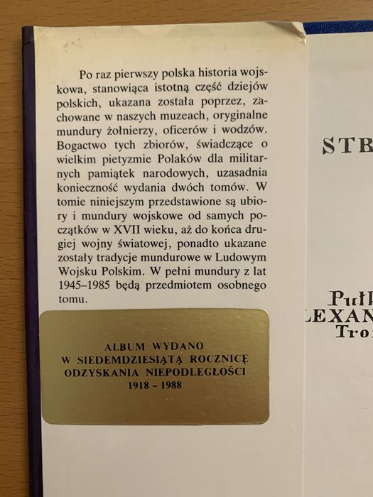 Książka Polski mundur wojskowy