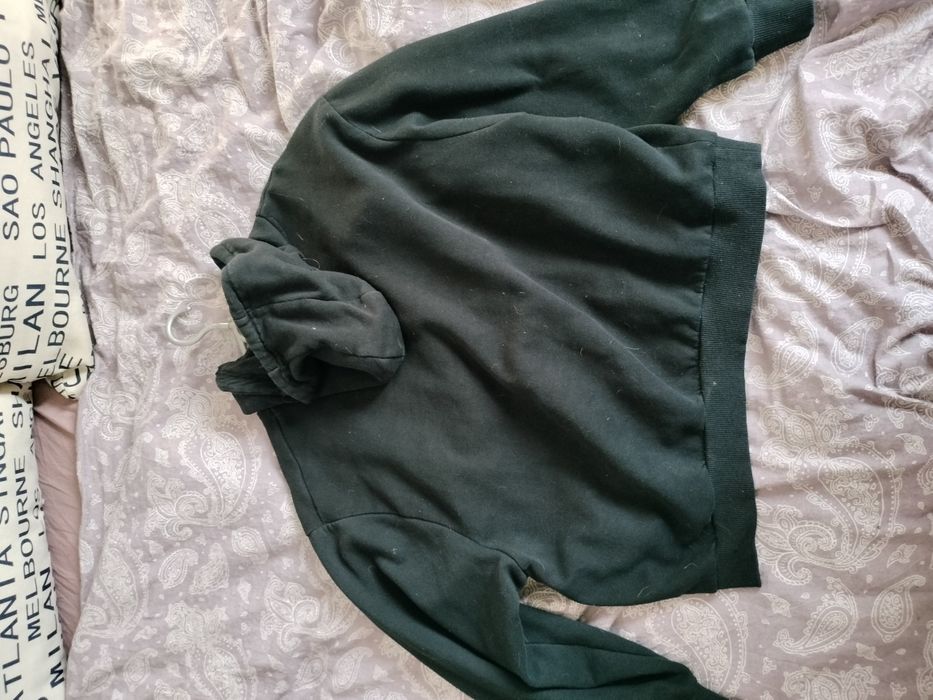 Bluza z croppa czarna rozmiar m