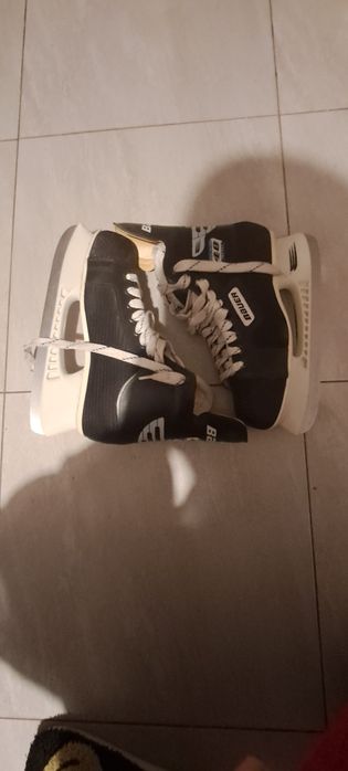 Nowe łyżwy hokejowe dobrej firmy bauer