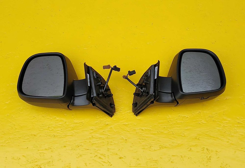 Фонарь задний на Citroen Berlingo Peugeot Partner Берлинго 18-24р