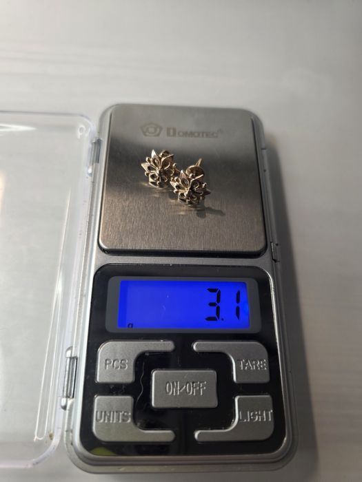 Золотые серьги  ссср