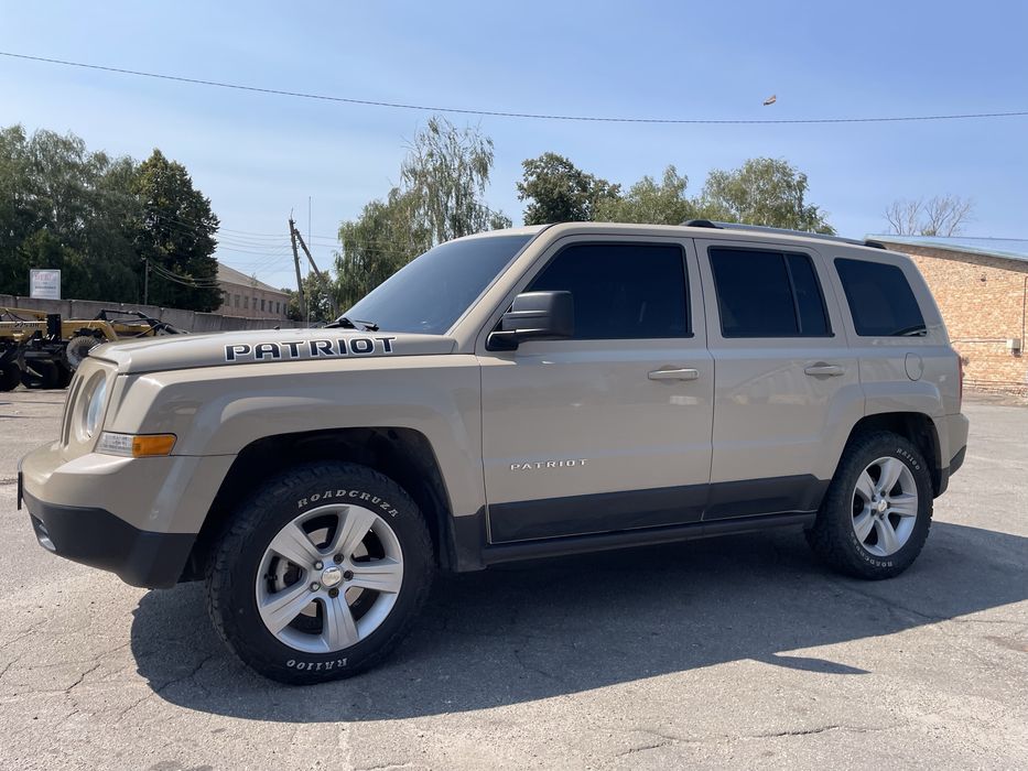 Продам своє авто jeep patriot
