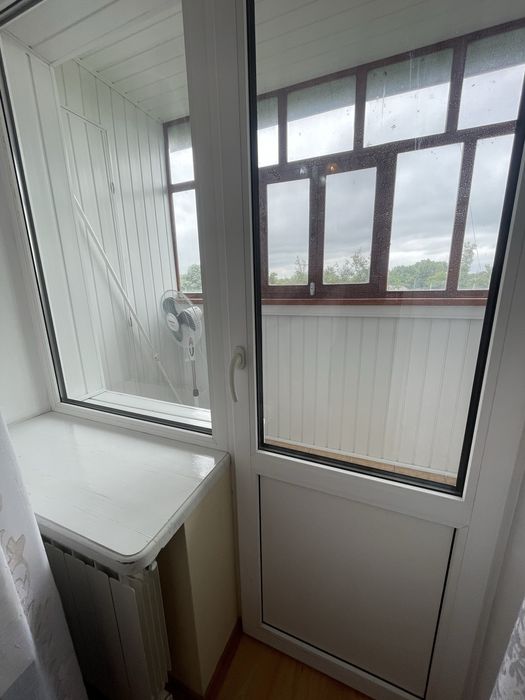 Простора сучасна квартира ! 3 поверх! Індивідуальне опалення!