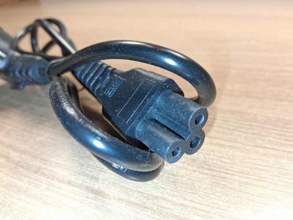 N291 Kabel Zasilający Koniczynka IEC C5 Trójżyłowy Laptop EU Schuko