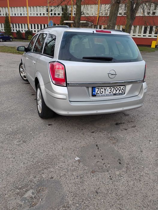Opel Astra h 1.7 CDTI . 2008 rok
