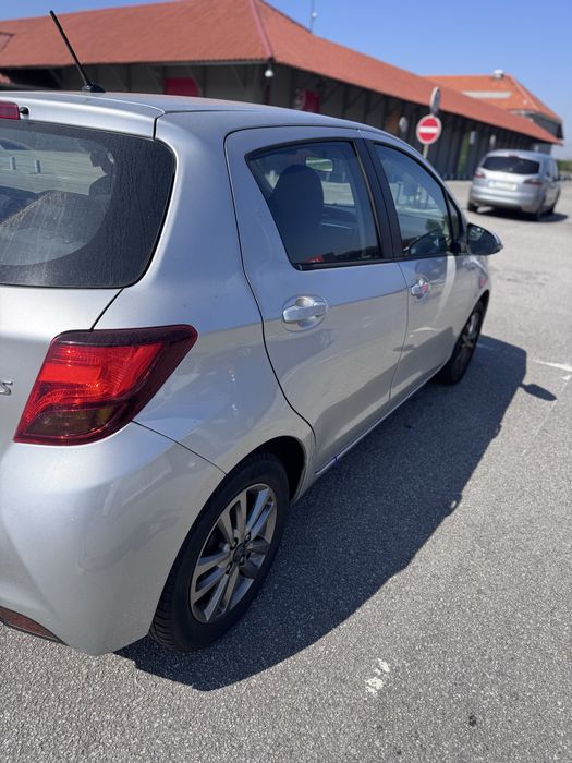 Vendo - Toyota Yaris