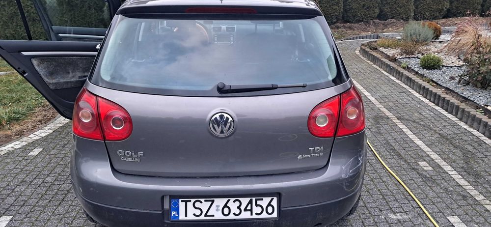 Sprzedam  Golfa 5