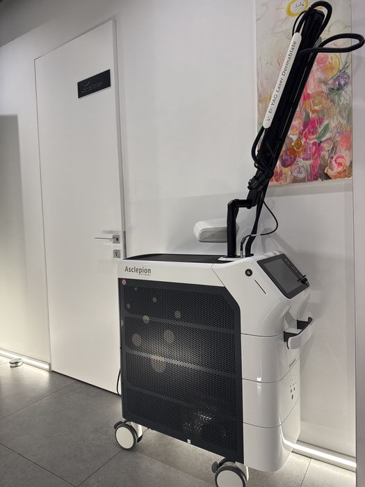 Продам ербієвий лазер Asclepion Dermablate (Німеччина) стан ноаого