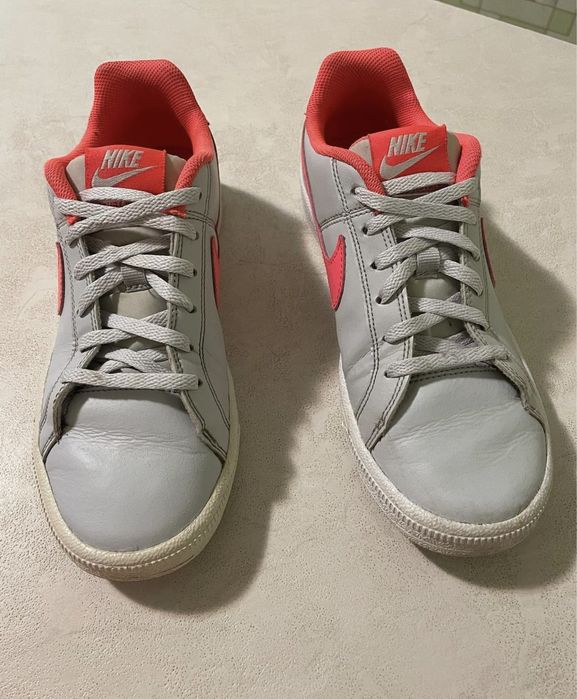 Кросівки NIKE