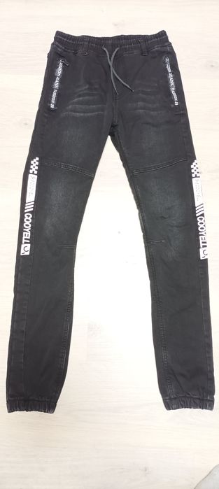 Зимові теплі джинси на хлопчика на зріст 164 см. на флісі