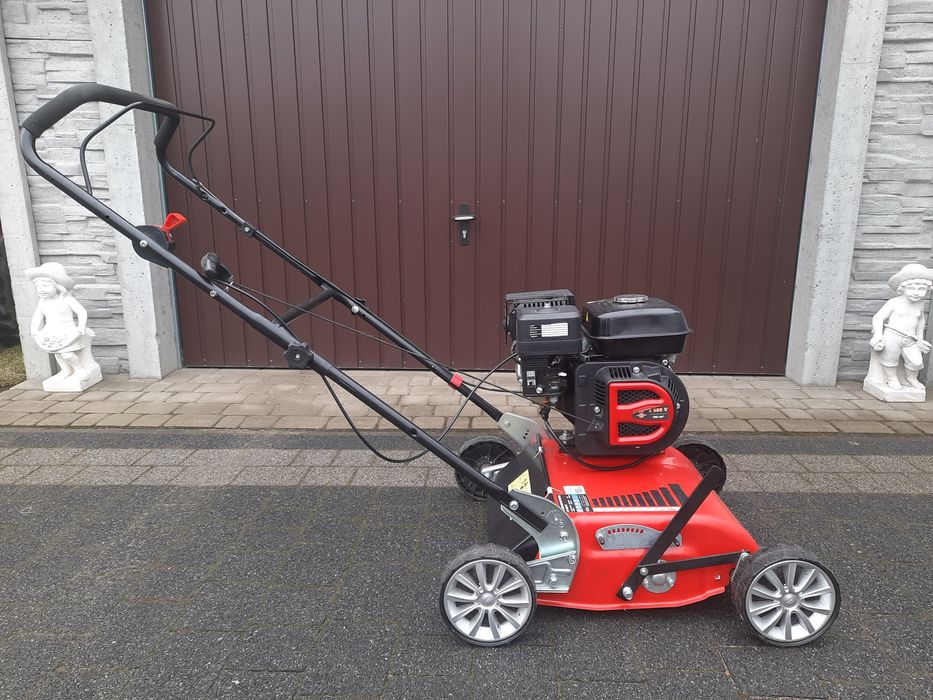 Wertykulator, areator GÜDE z silnikiem spalinowym