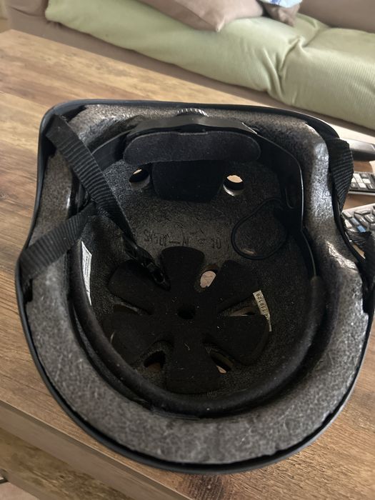 Kask na deskę lub rower