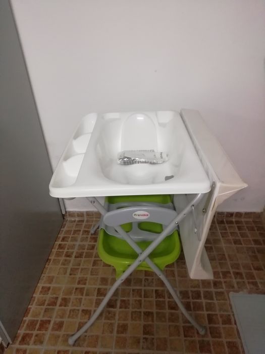 Banheira / Vestido portátil para bebé