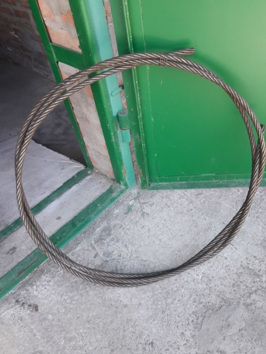Трос буксирующий металлический 5,5м.,