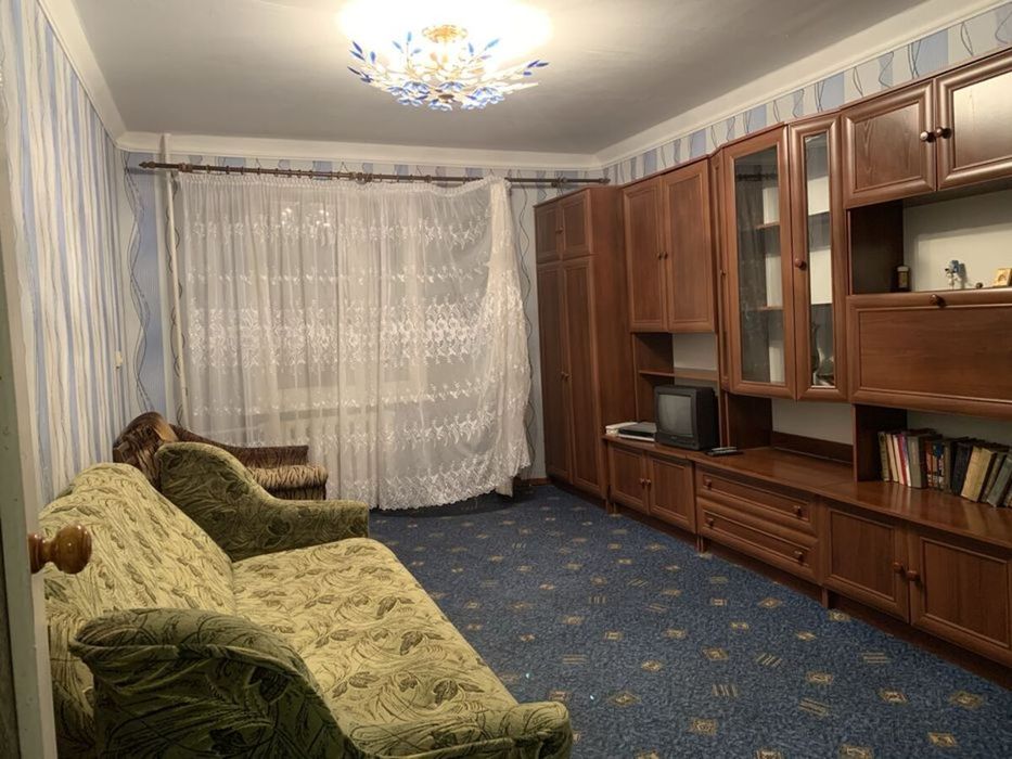 l Продам трикімнатну квартиру на Першому Занасипі!