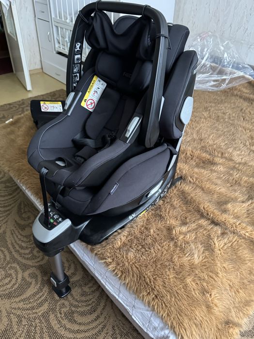 Продам дитяче автокрісло Recaro Salia Elite
