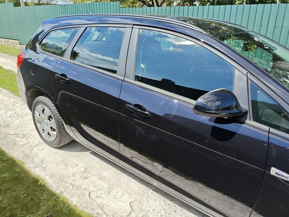 Opel Astra J 2011 1.4 MPI