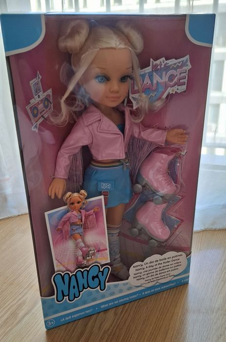 Boneca Nancy "Um dia de Dança em Patins" (Novo)