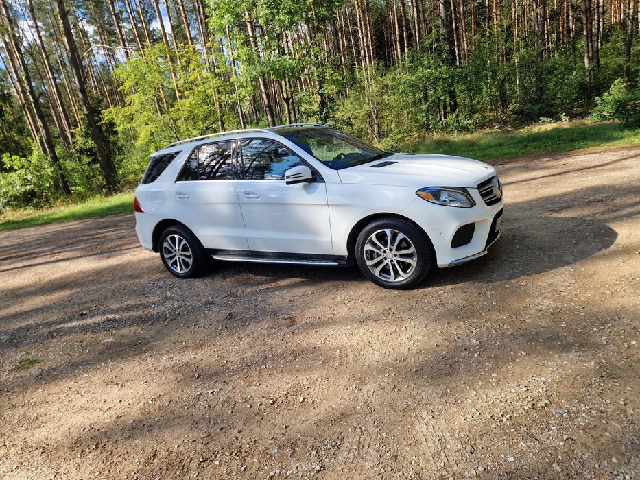 Mercedes- Benz GLE 350D 4 MATIC