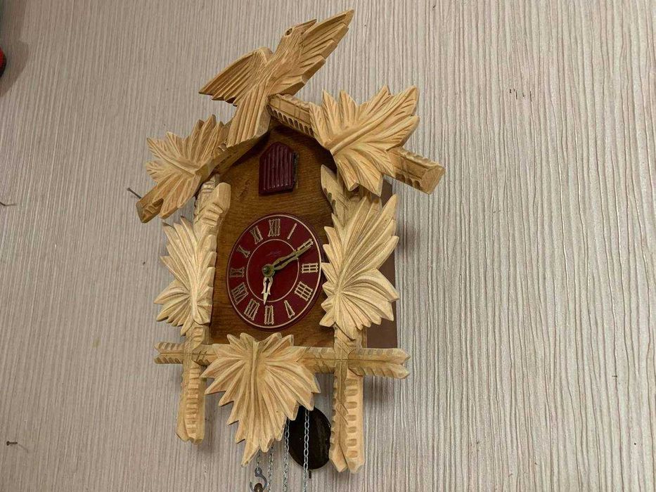 Годинник-ходики, настінний механічний з зозулею і боєм Маяк Мисливські