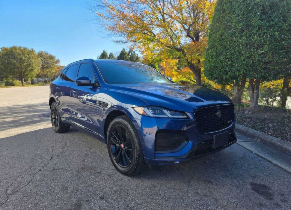 Jaguar F-Pace      2022