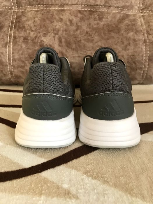 Adidas galaxy 5 performance grey run boost equipment