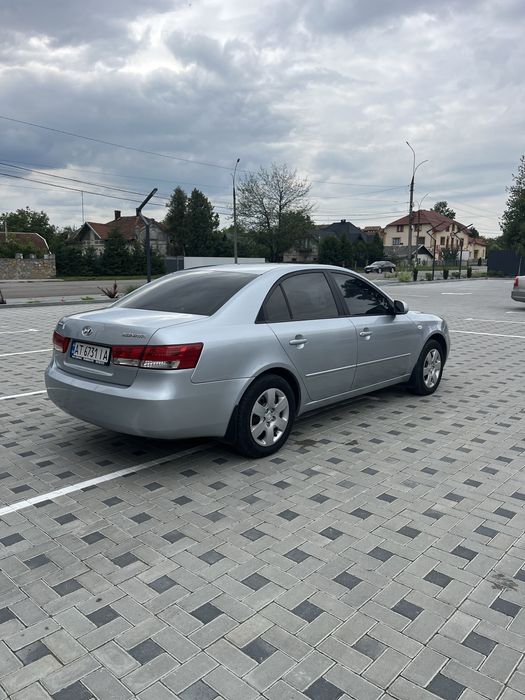 Hyundai Sonata 2.0