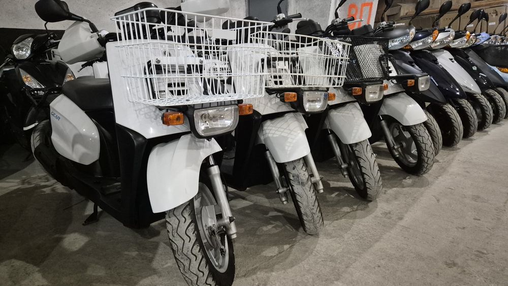 Мопед Yamaha  Gear UA08 з контейнера