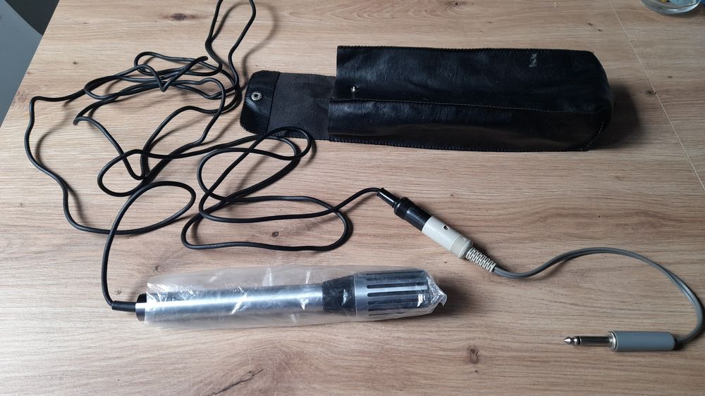 Mikrofon pojemnościowy Universum