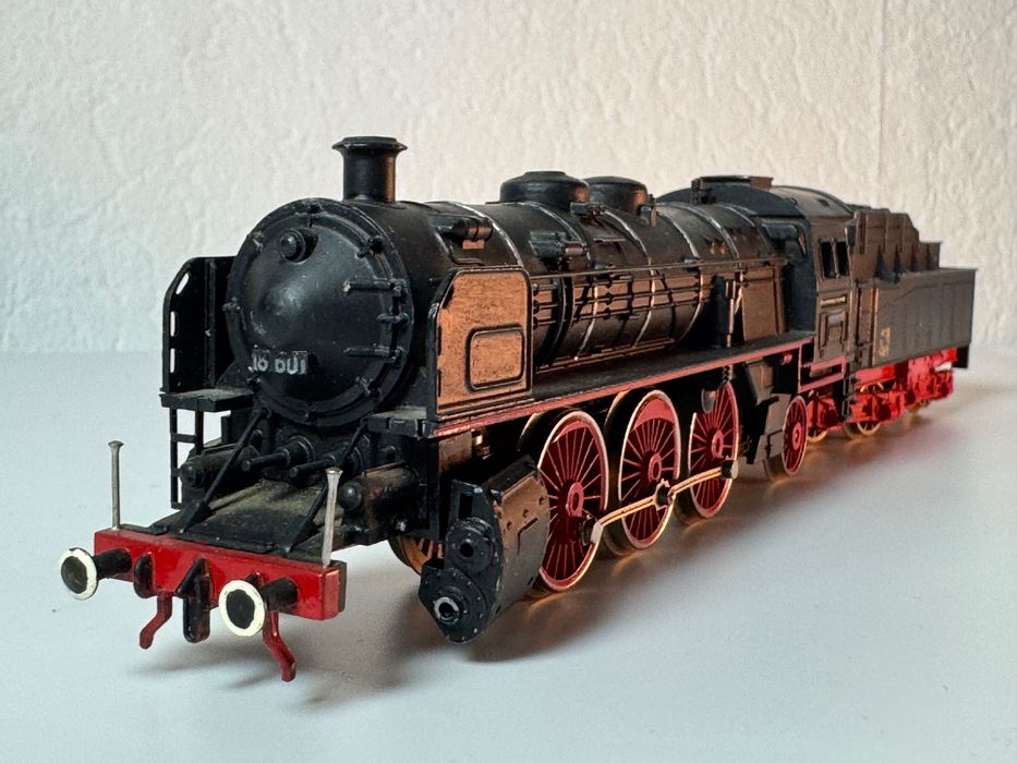Паровоз Trix Express International BR 18 601 (H0): 2 800 грн