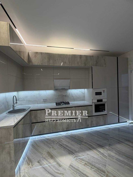 2-кімнатна квартира 62 м² з ремонтом у новому комплексі, вид на море