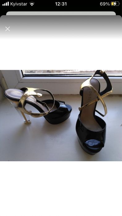 Шкіряні босоніжки