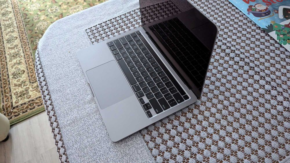 Macbook Pro M1 a2338 13-calowy, M1, 2020 r 8gb 256gb