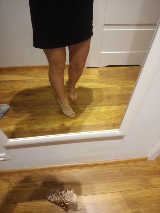 Buty sandały unisa nowe 37 beżowe skórzane