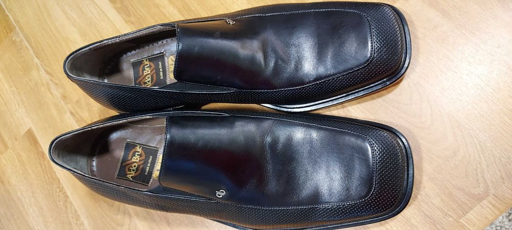 Vendo sapatos em pele tamanho 44 de elevada qualidade