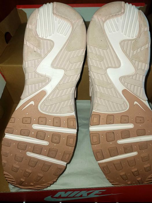 Nike Air Max Excee buty damskie sportowe rozm. 39