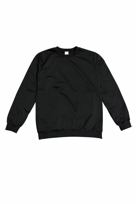 Стильний чорний світшот у мінімалістичному дизайні. Універсальна річ д