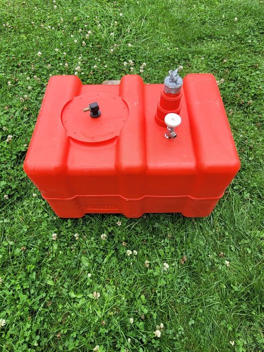 Zbiornik paliwa do łodzi