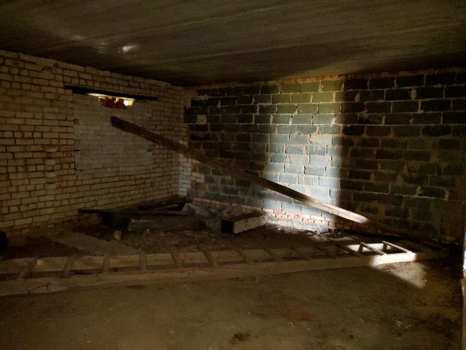 Продам недобуд, дачу, ділянку.