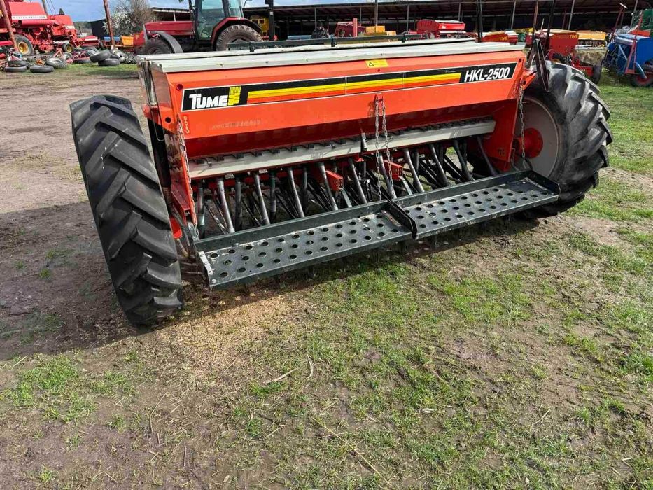 Сівалка зернова причіпна анкерна з міндобривом 2.5м TUME HKL 2500 (СЗ)